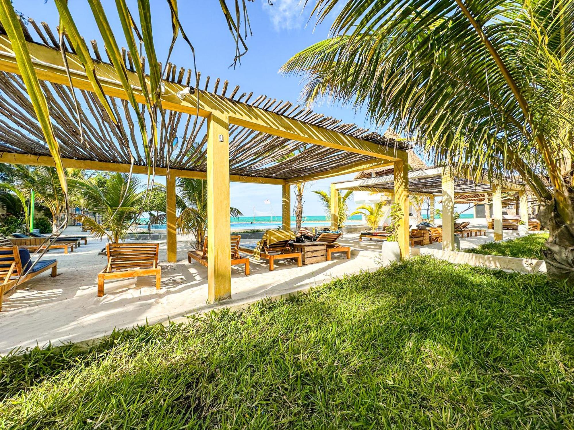 Jambo Beach Hotel Paje Exterior photo